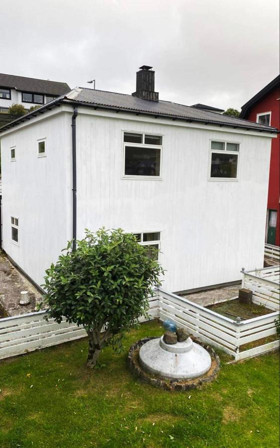 Cosy House Near Airport Daire Sørvágur Dış mekan fotoğraf